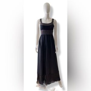 Adrianna Papell Black Maxi Dress